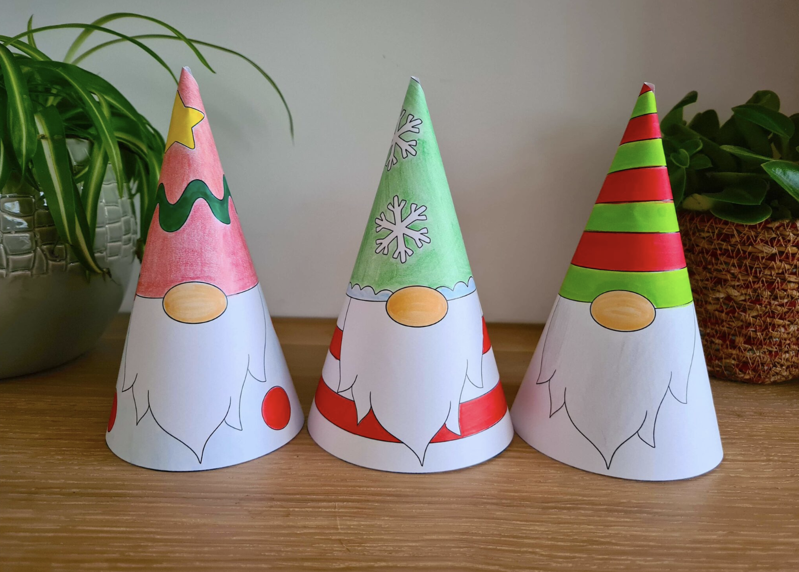 Make a paper Christmas gnome